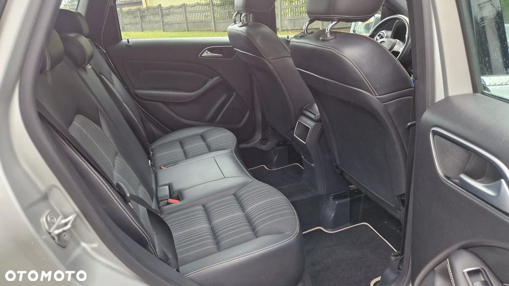 Mercedes-Benz Klasa B 200 CDI (BlueEFFICIENCY) - 10