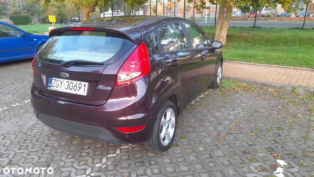 Ford Fiesta - 8