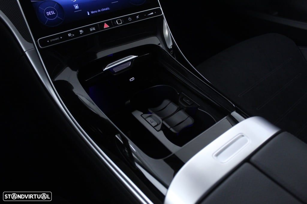 Mercedes-Benz C 300 e AMG Line - 29