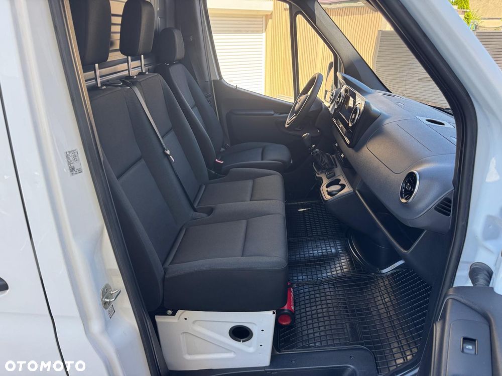 Mercedes-Benz Sprinter 317 LONG FAKTURA VAT23% RAMPA HAK 3500KG WEBASTO - 24