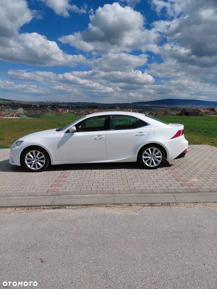 Lexus IS 200t Elegance - 3