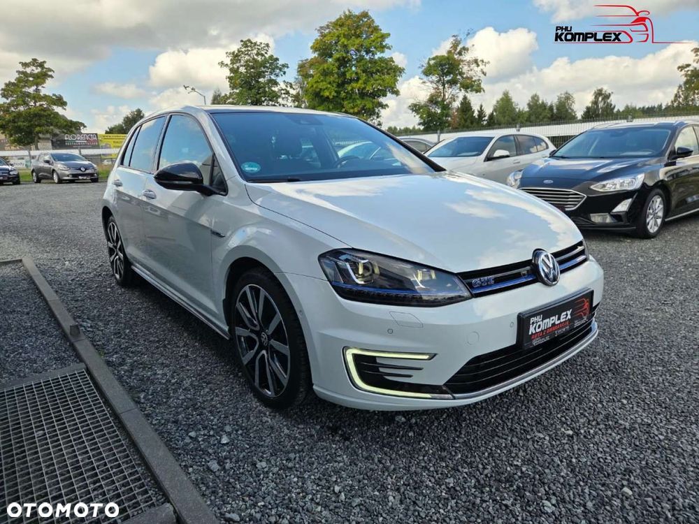 Volkswagen Golf - 4