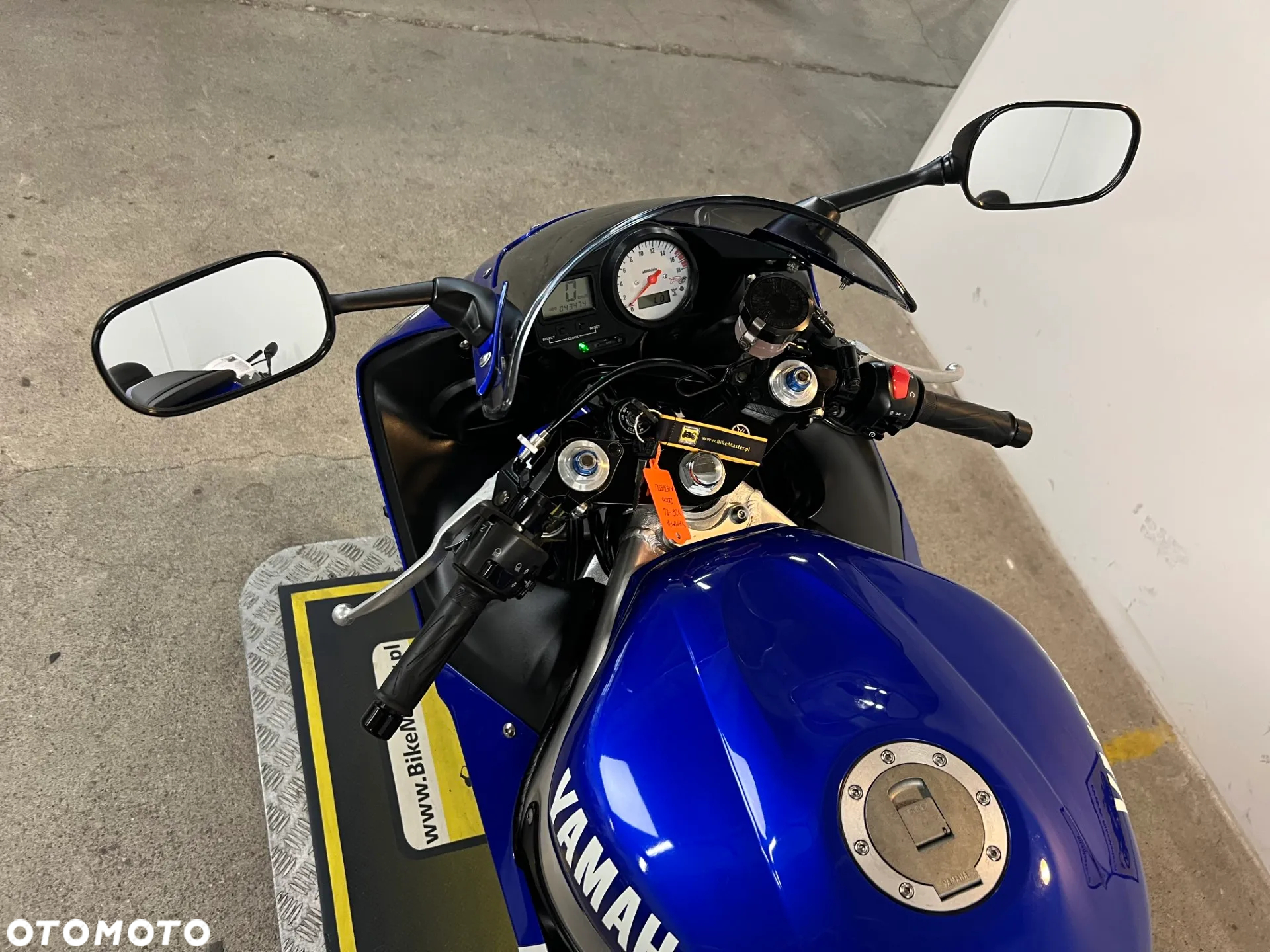 Yamaha R6 - 21
