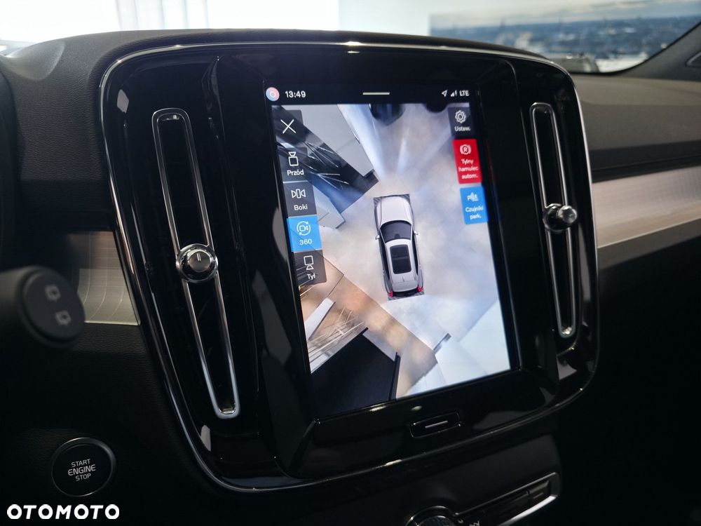 Volvo XC 40 - 18