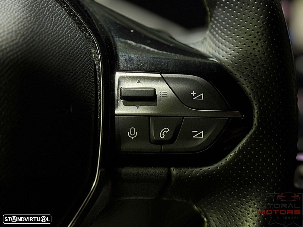 Peugeot 308 1.6 Hybrid GT e-EAT8 - 25