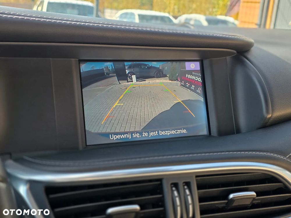Infiniti Q30 2.2d Premium Tech 7DCT - 35