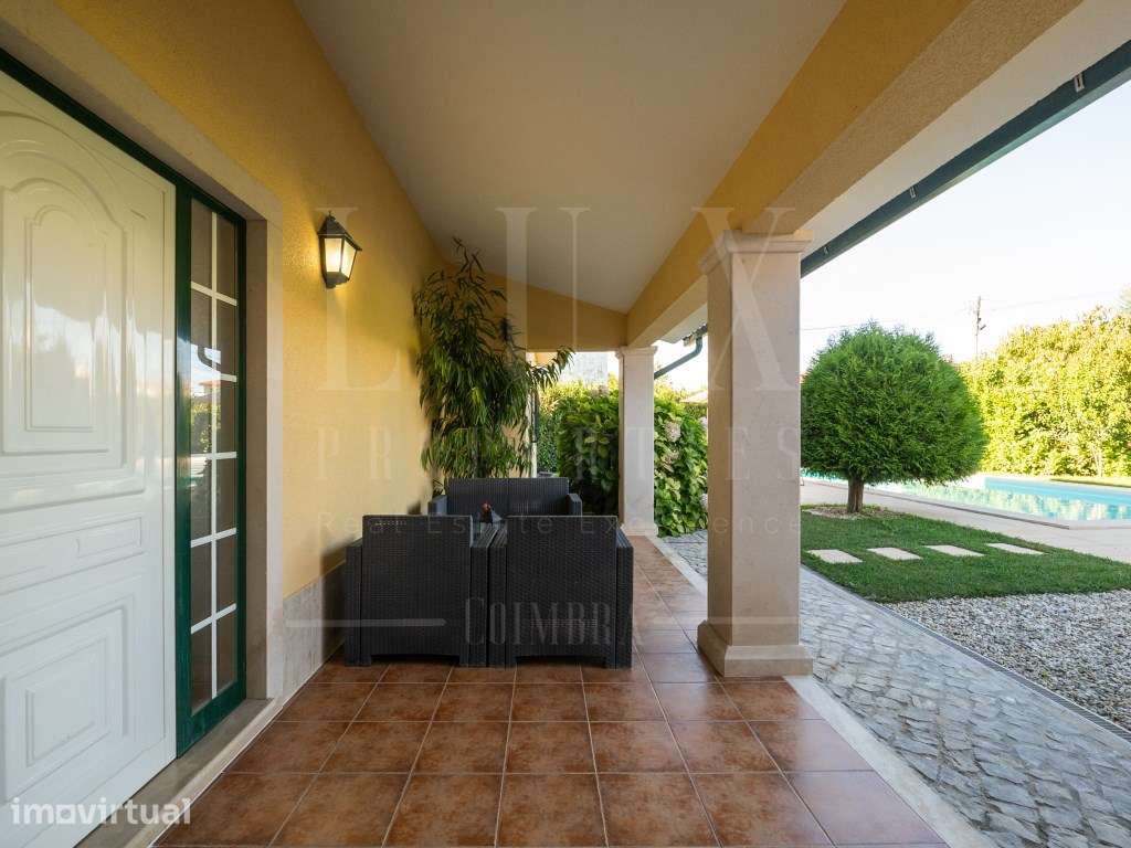 Moradia T5 | Vila Nova, Cernache - Grande imagem: 5/50
