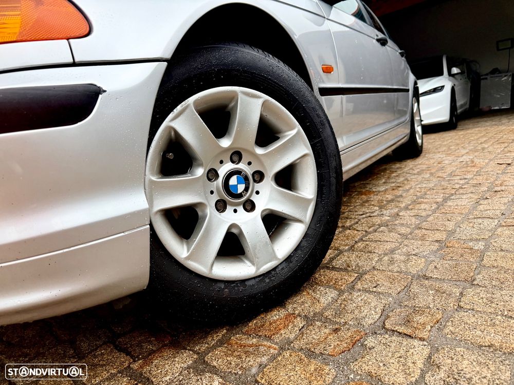 BMW 320 d Touring - 13