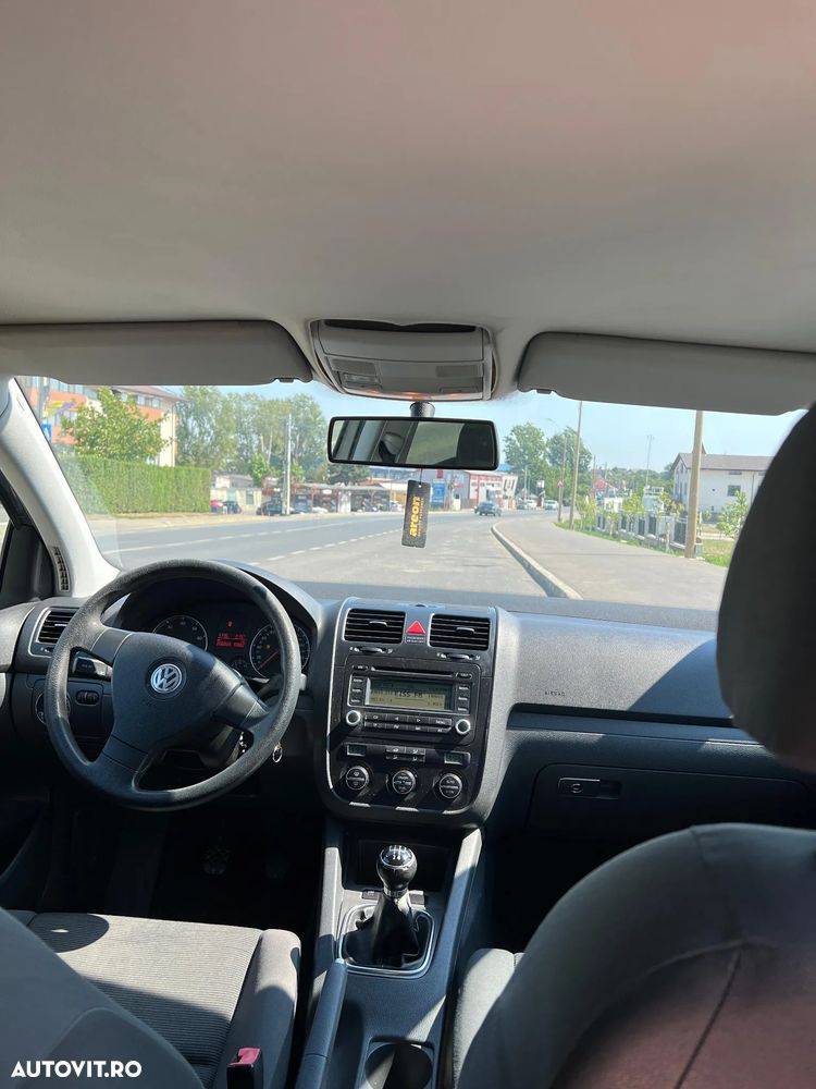 Volkswagen Golf 1.6 Trendline - 8