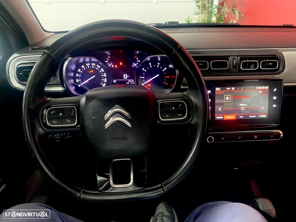 Citroën C3 1.2 PureTech Shine - 19