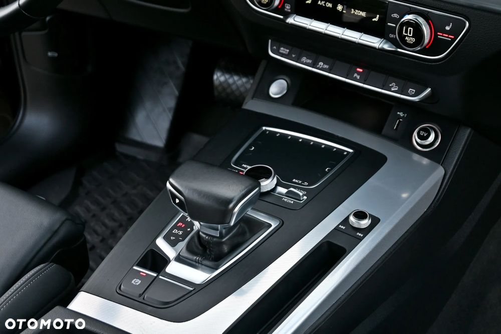 Audi Q5 2.0 TFSI Quattro Sport S tronic - 26