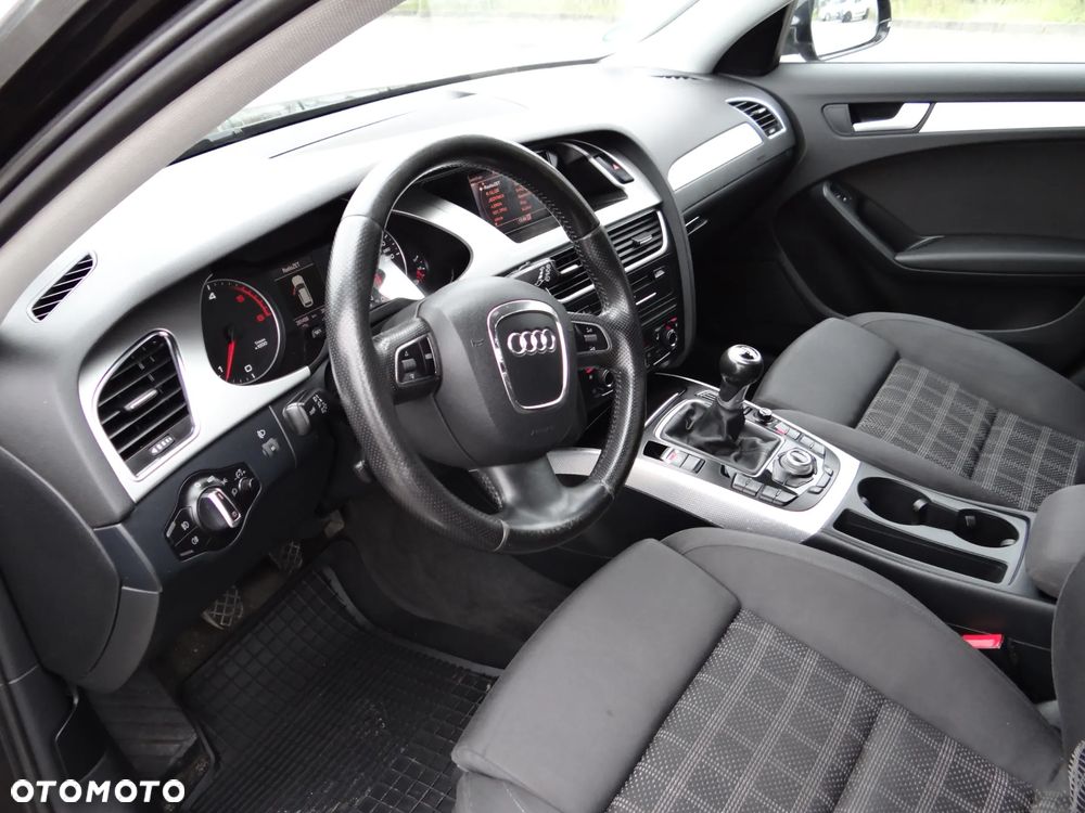 Audi A4 Avant - 6