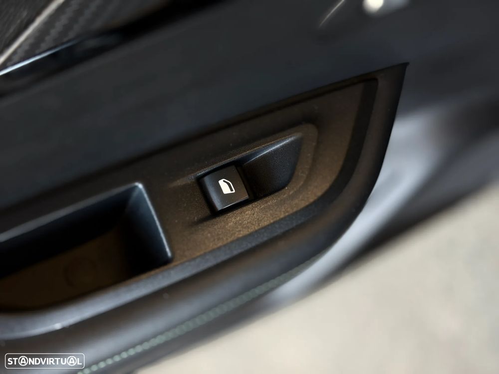 Peugeot 2008 BlueHDi 110 Allure - 33
