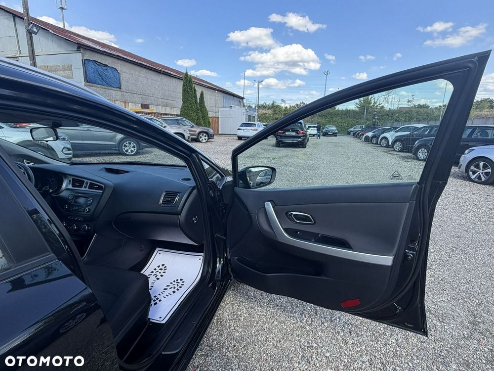 Kia Ceed - 39