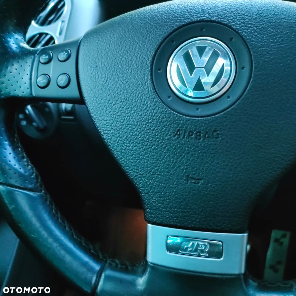Volkswagen Tiguan - 22
