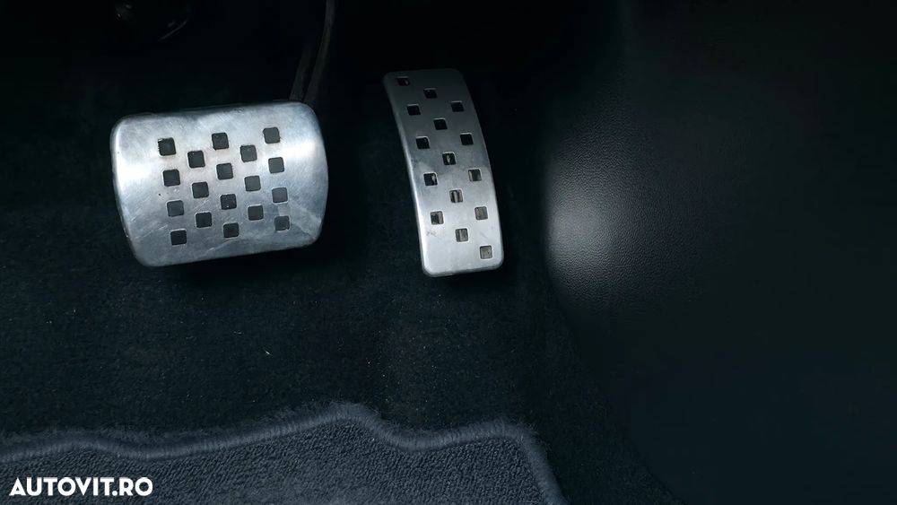 Renault Captur TCe 120 EDC Helly Hansen - 29