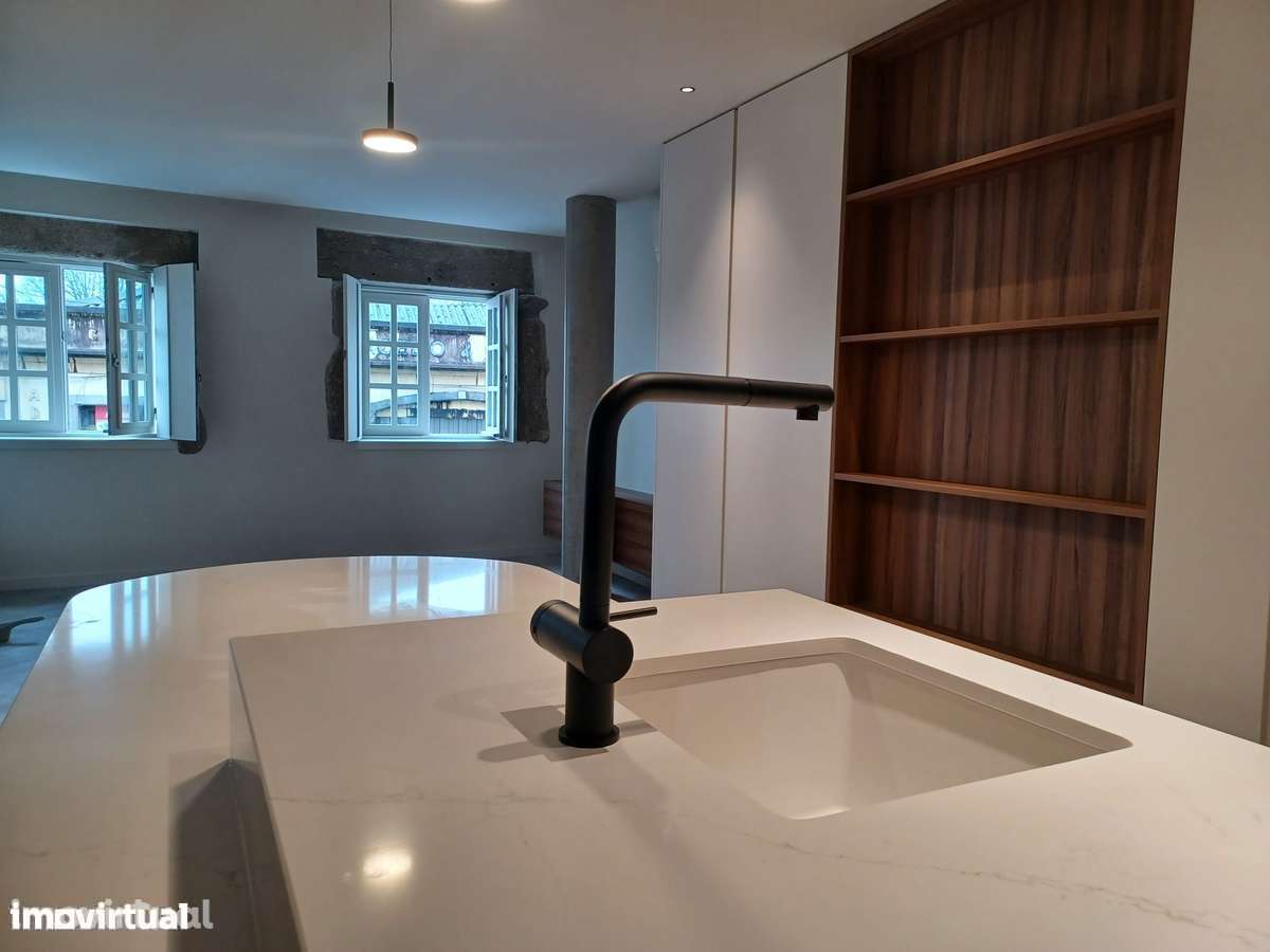 T2 Arrendamento no Centro Histórico | Novo | Com arrumos | 2 suites I - Grande imagem: 4/49