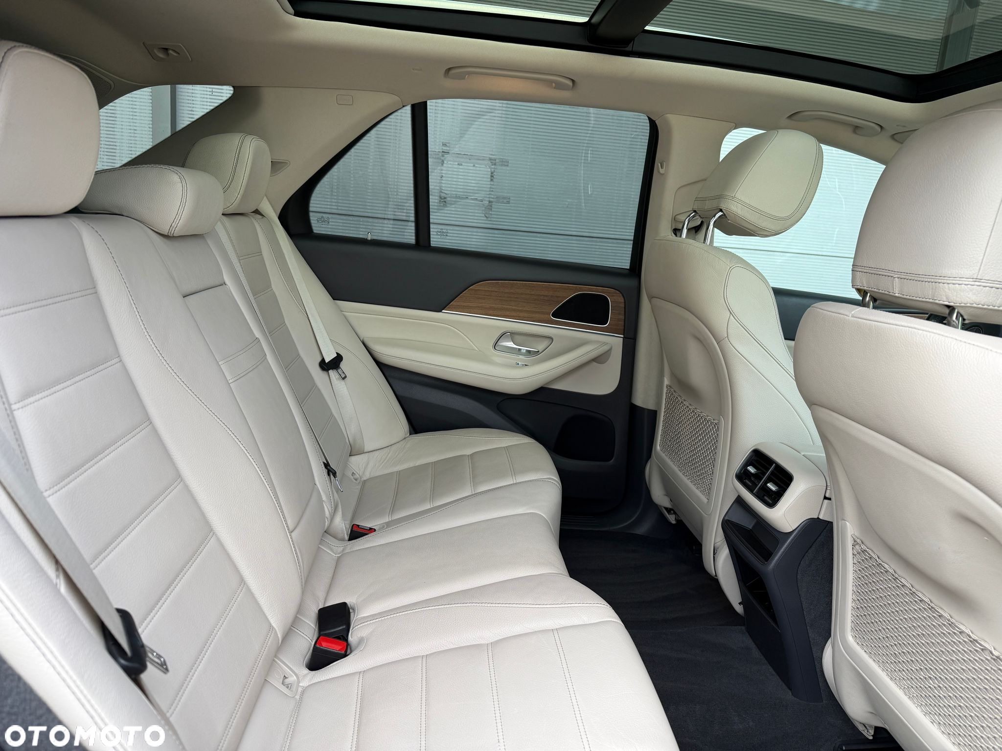 Mercedes-Benz GLE 300 d 4-Matic - 14