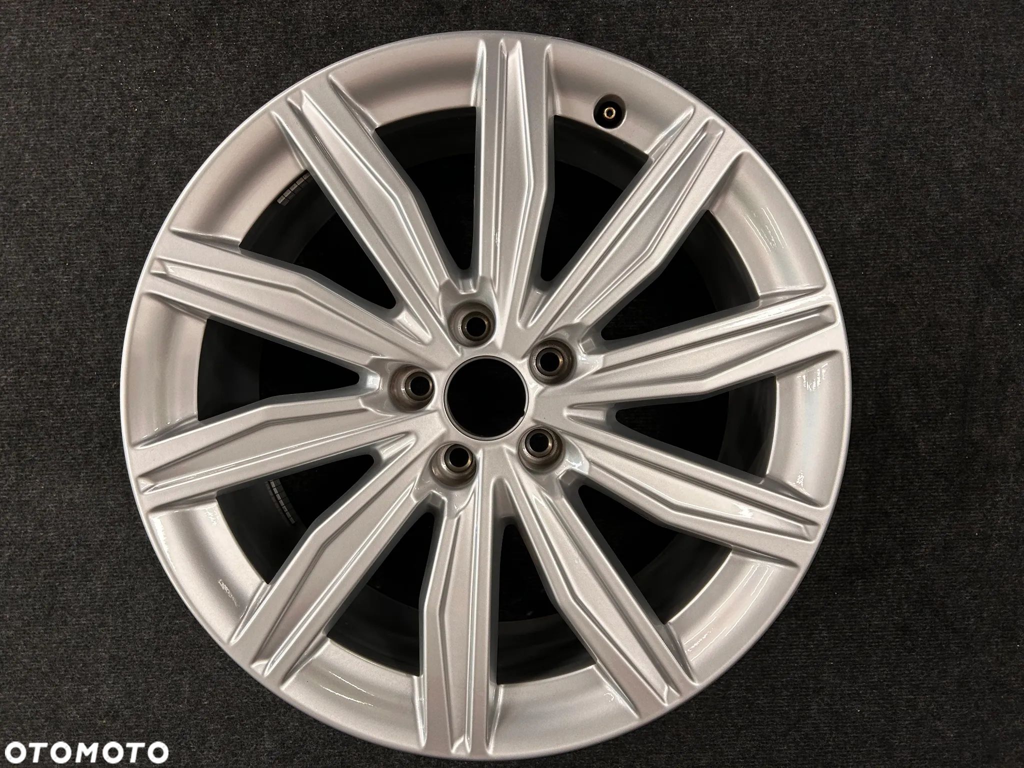 Alufelga Audi A6 C8 19 cali 5x112 1szt. Ładna! 4K0601025DS - 1