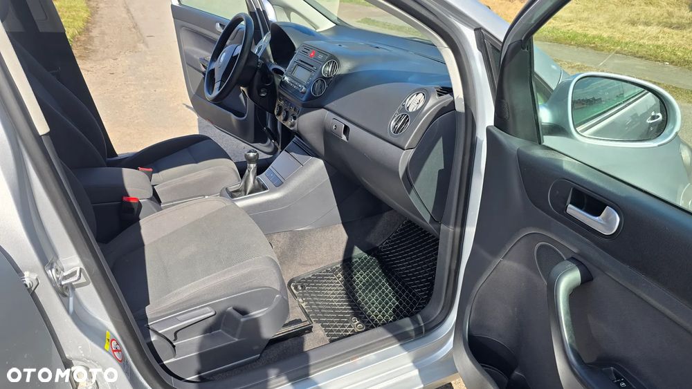 Volkswagen Golf Plus 1.6 Comfortline - 32