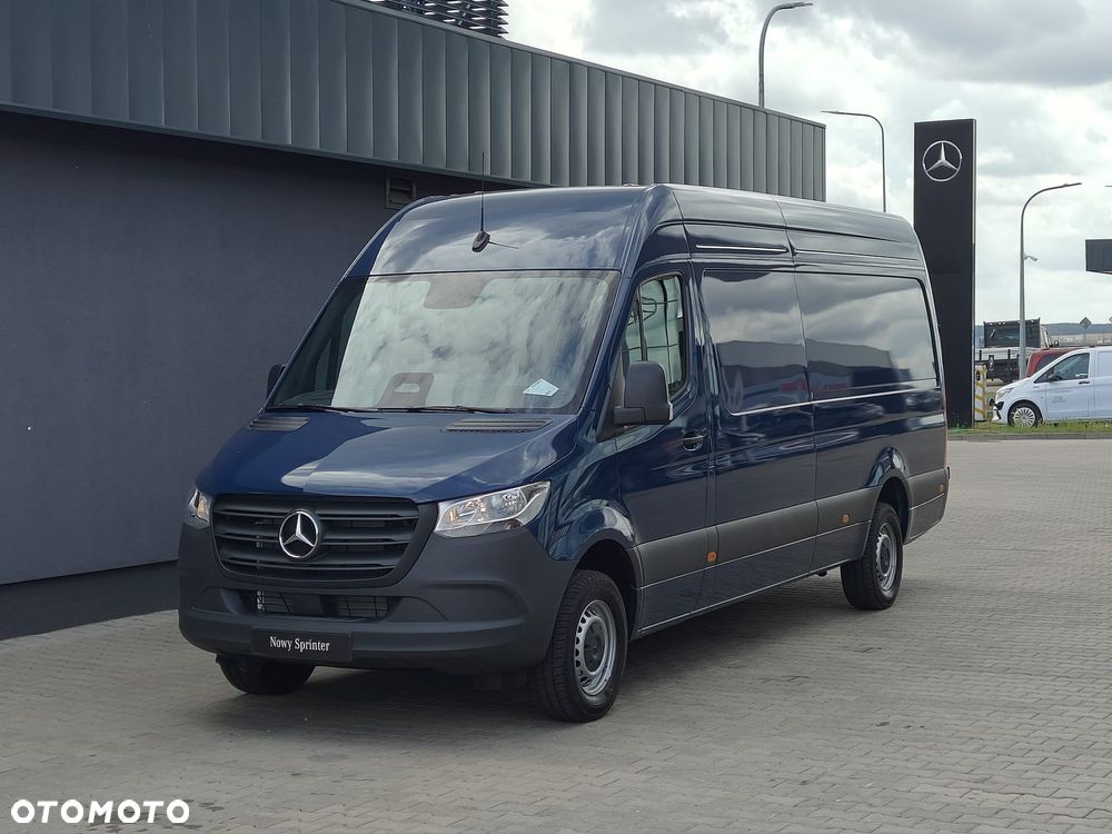 Mercedes-Benz Sprinter - 2
