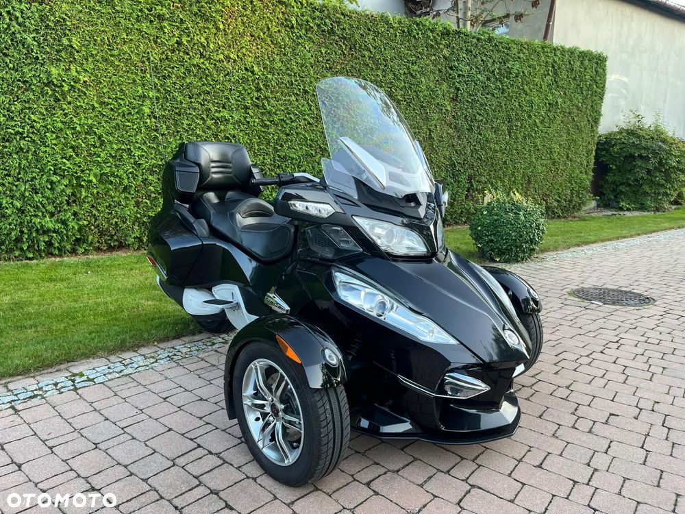 Can-Am Spyder - 2