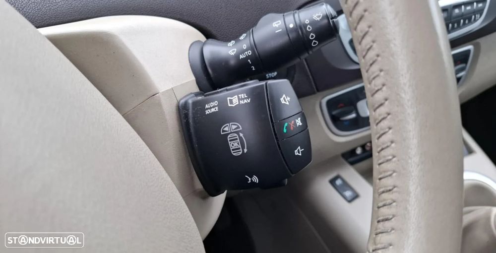 Renault Scénic 1.5 dCi Dynamique S - 17