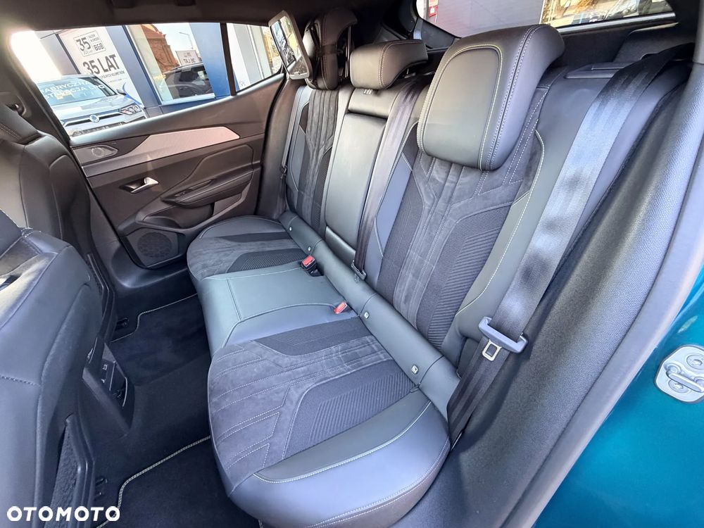 Peugeot 408 1.2 PureTech GT S&S EAT8 - 19