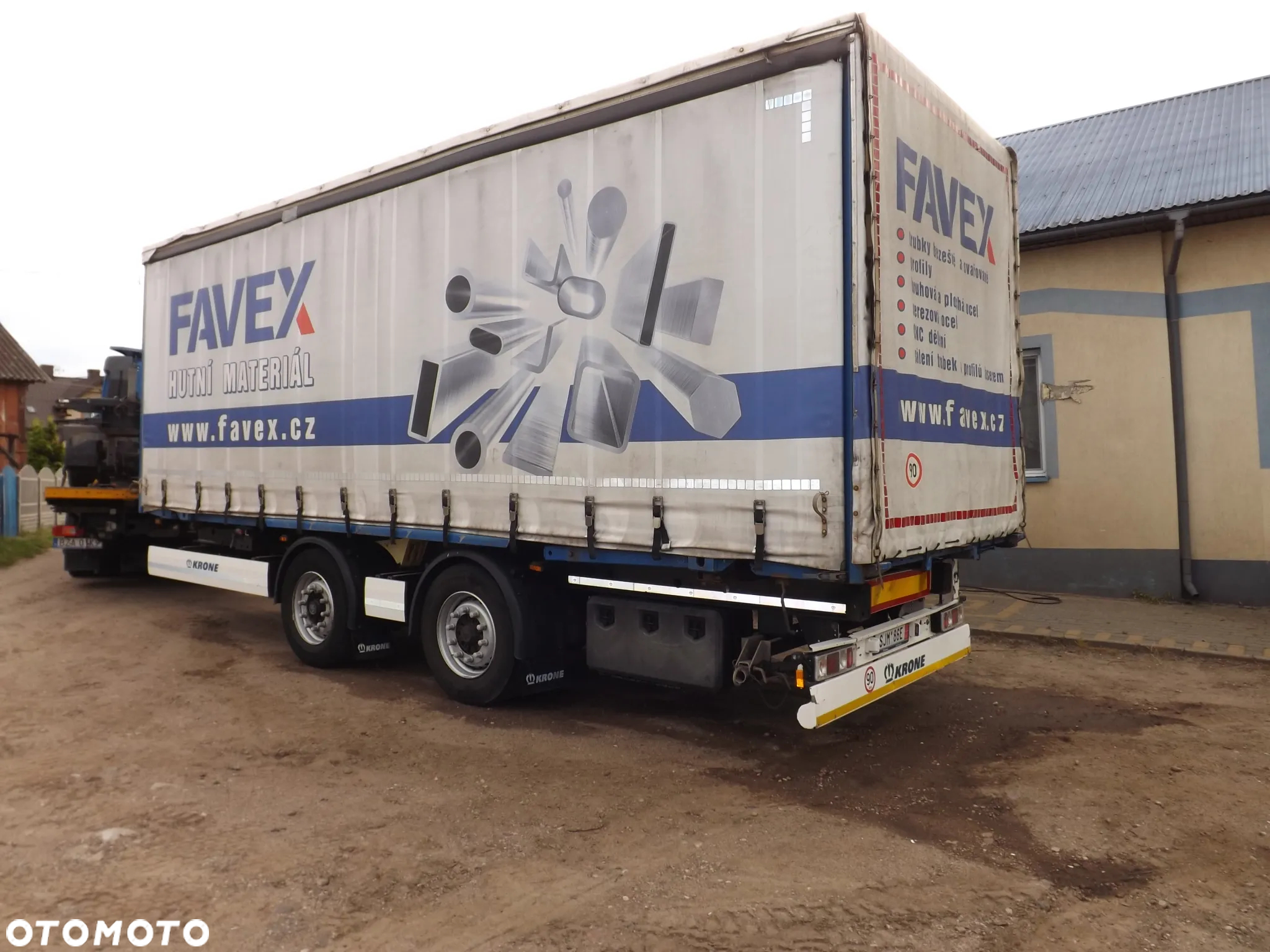 Krone zabudowa bdf firanka 7.7/2.6m - 2