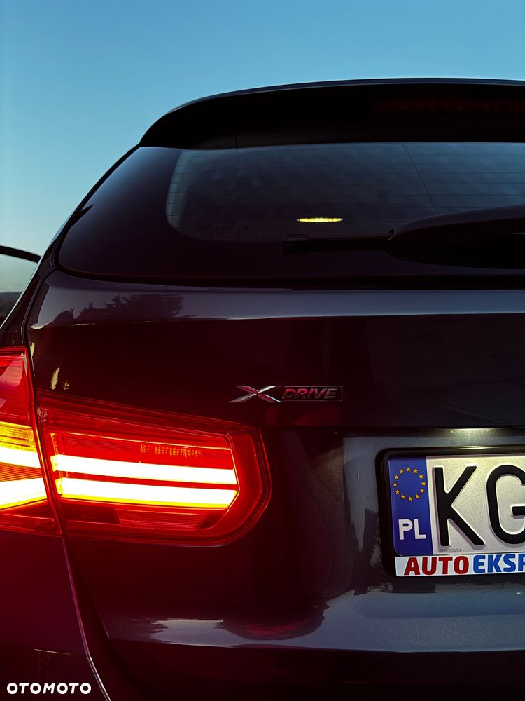 BMW Seria 3 330i xDrive Luxury Line Purity sport - 7