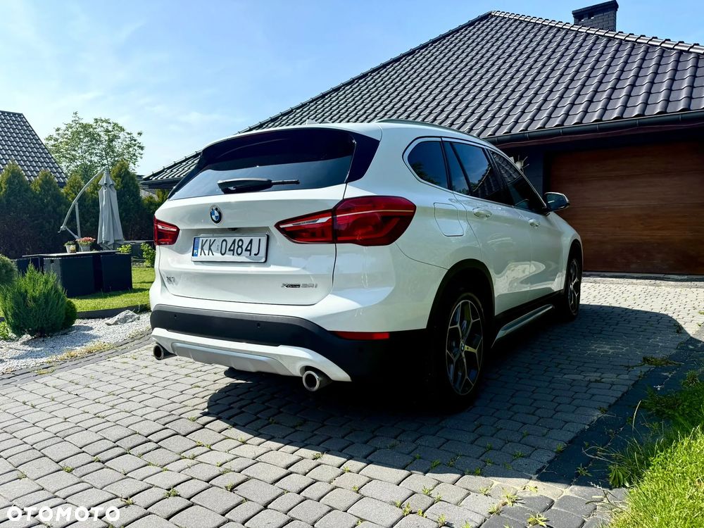 BMW X1 xDrive25i Advantage - 11