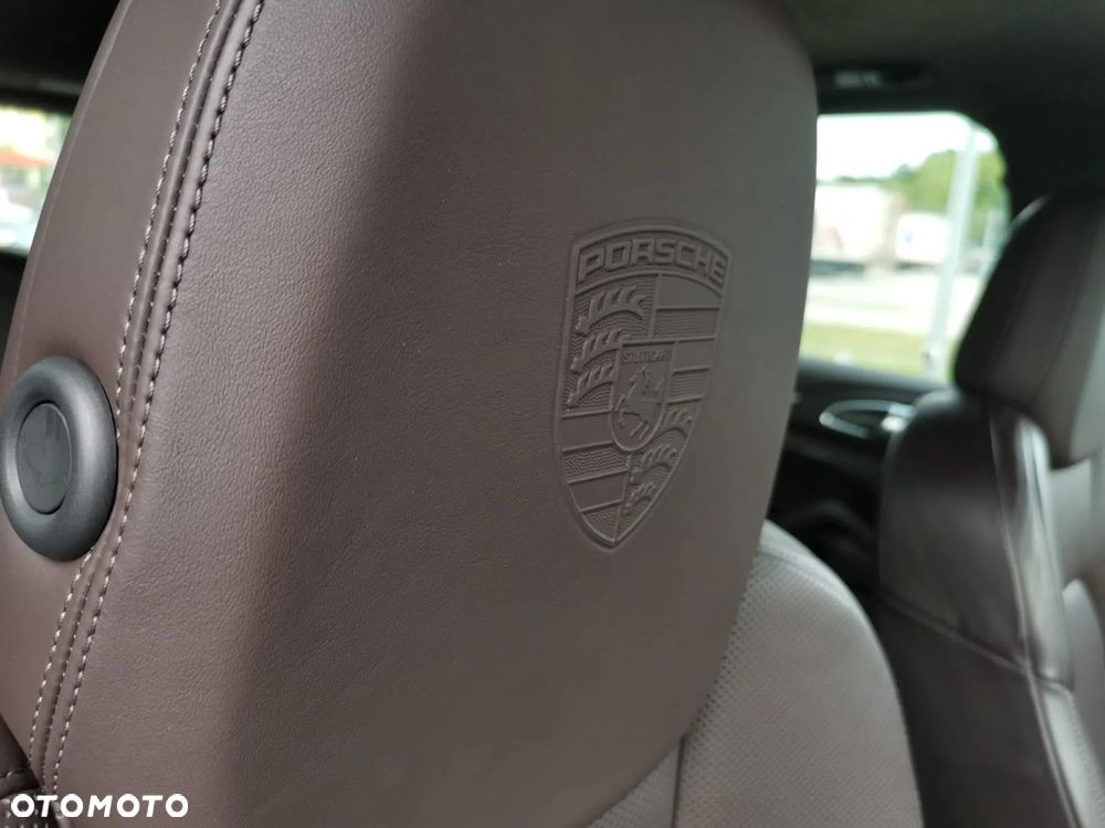 Porsche Cayenne GTS - 31