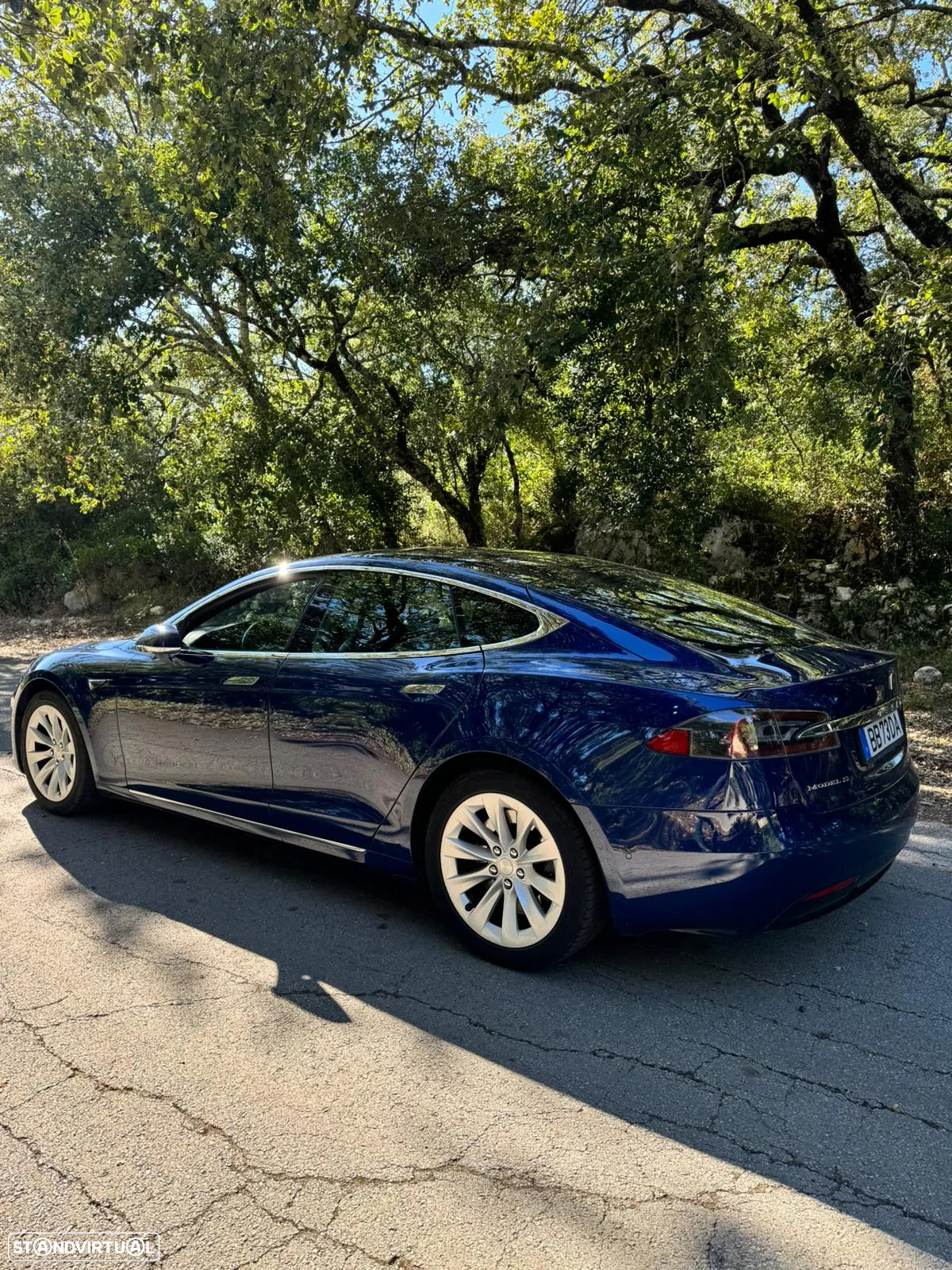 Tesla Model S - 3