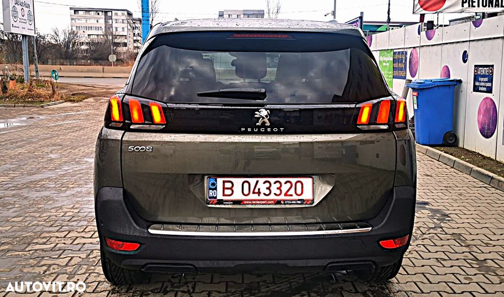 Peugeot 5008 2018 photo 4