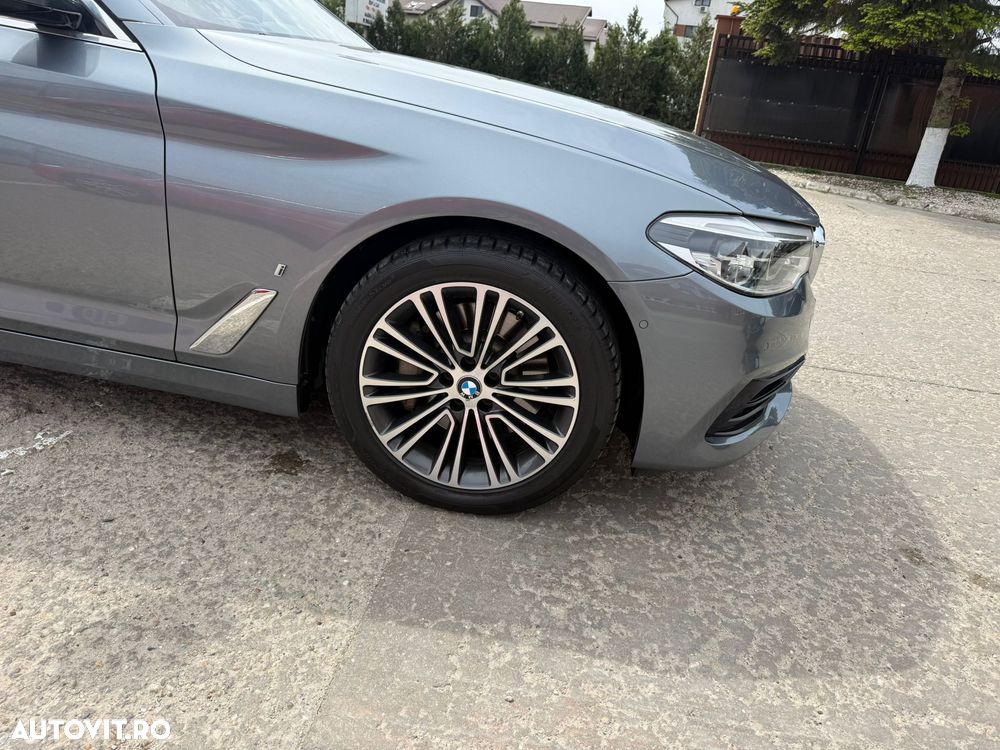 BMW Seria 5 520i AT MHEV - 9
