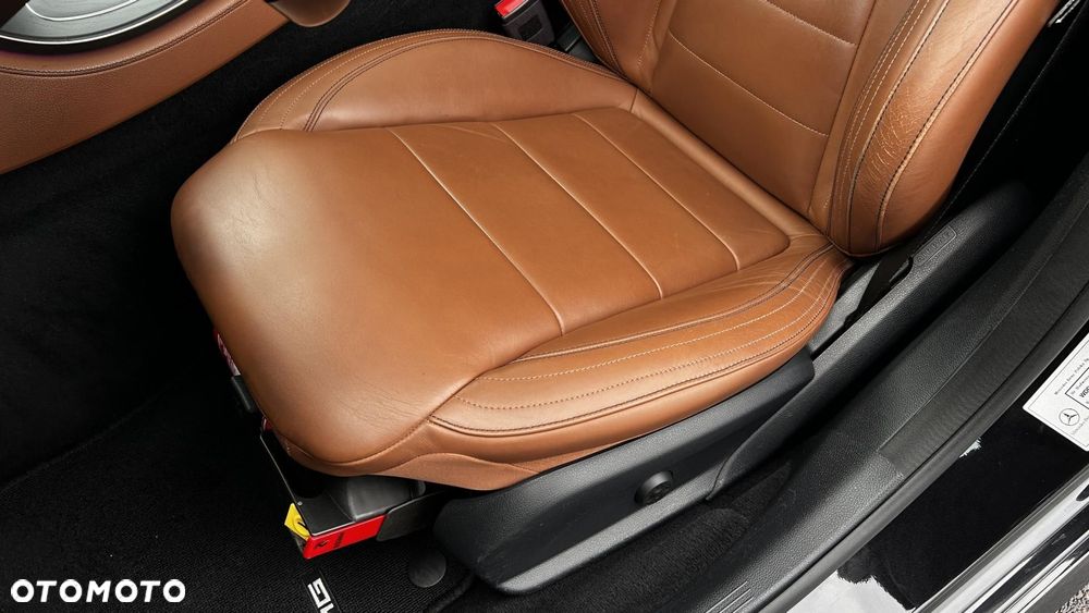 Mercedes-Benz Klasa E 220 d 4Matic 9G-TRONIC AMG Line - 13