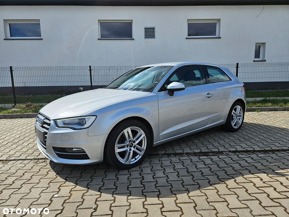 Audi A3 3-drzwiowe 1.4 TFSI Ambiente - 2