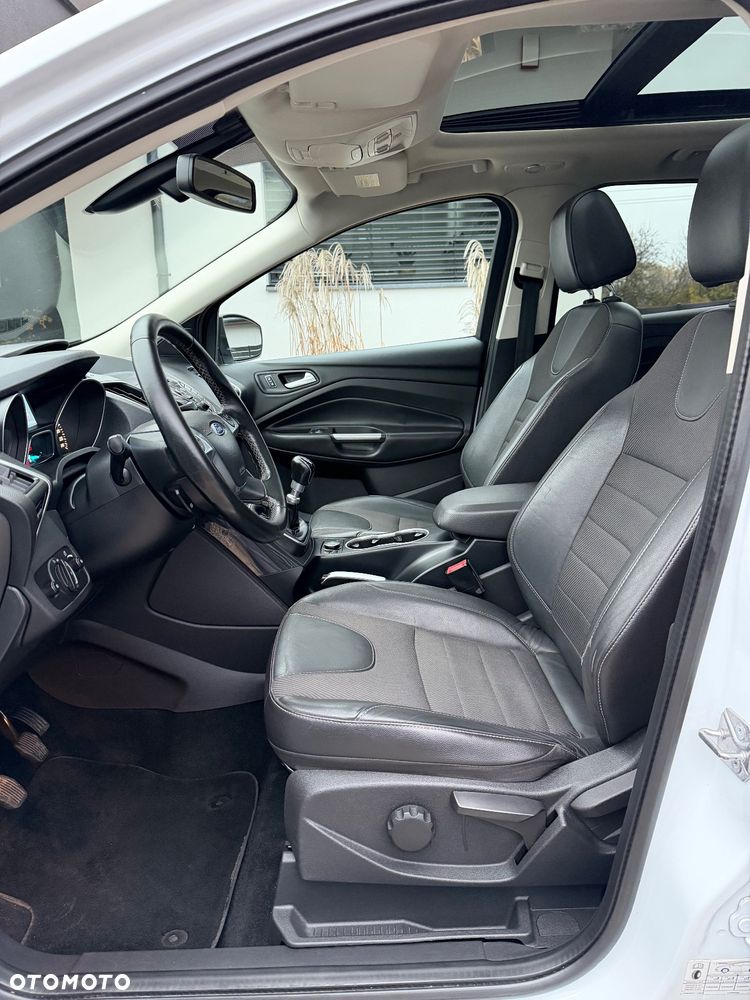 Ford Kuga 2.0 TDCi FWD Titanium Plus - 14