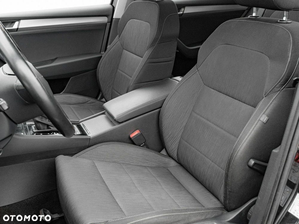 Skoda Superb 2.0 TDI Ambition DSG - 13