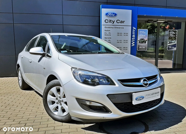 Opel Astra IV 1.4 T Business EU6