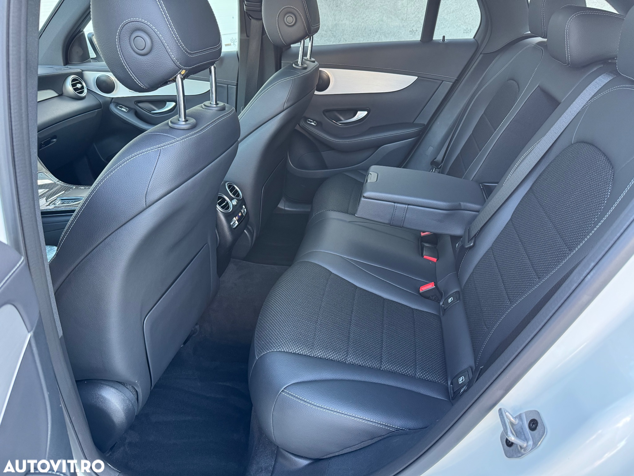 Mercedes-Benz GLC 300 e 4Matic 9G-TRONIC Edition AMG Line - 14