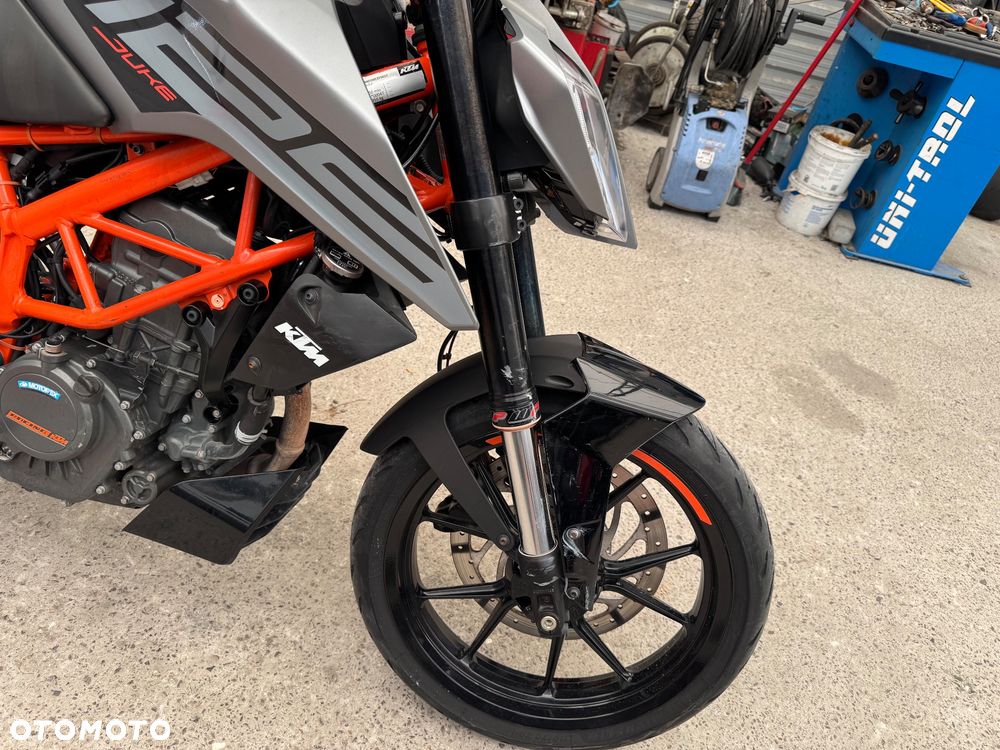 KTM Duke 125 - 15