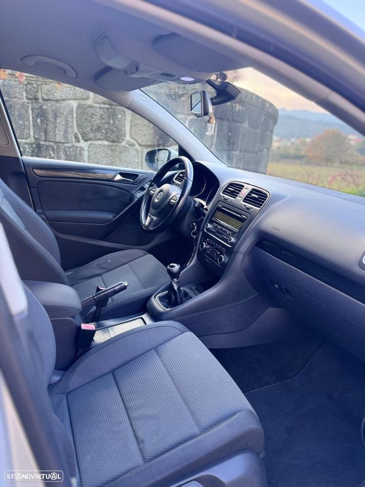 VW Golf 2.0 TDi Confortline - 9