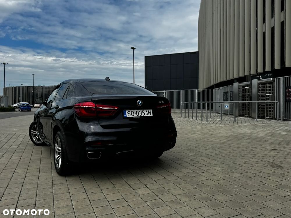 BMW X6 xDrive50i - 2