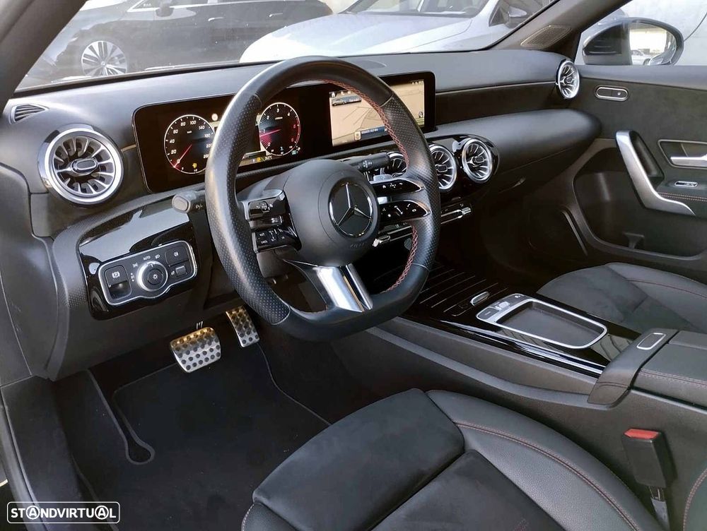 Mercedes-Benz A 200 Limousine d AMG Line Aut. - 2