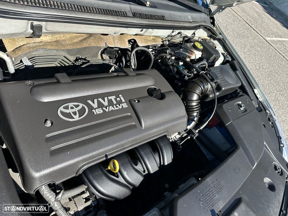Toyota Avensis S/D 1.6 Sol - 25