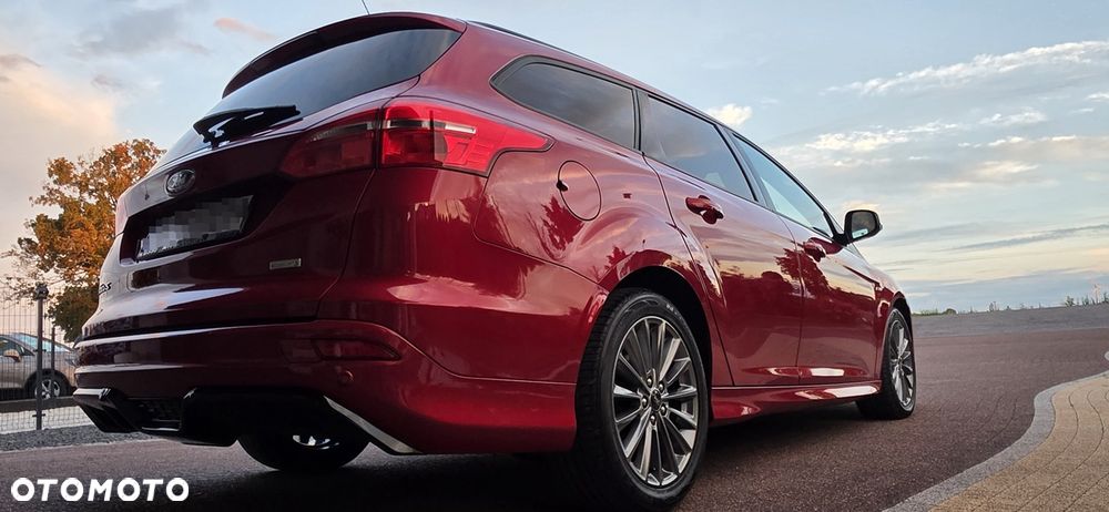 Ford Focus 1.0 EcoBoost ST-Line Red ASS - 17