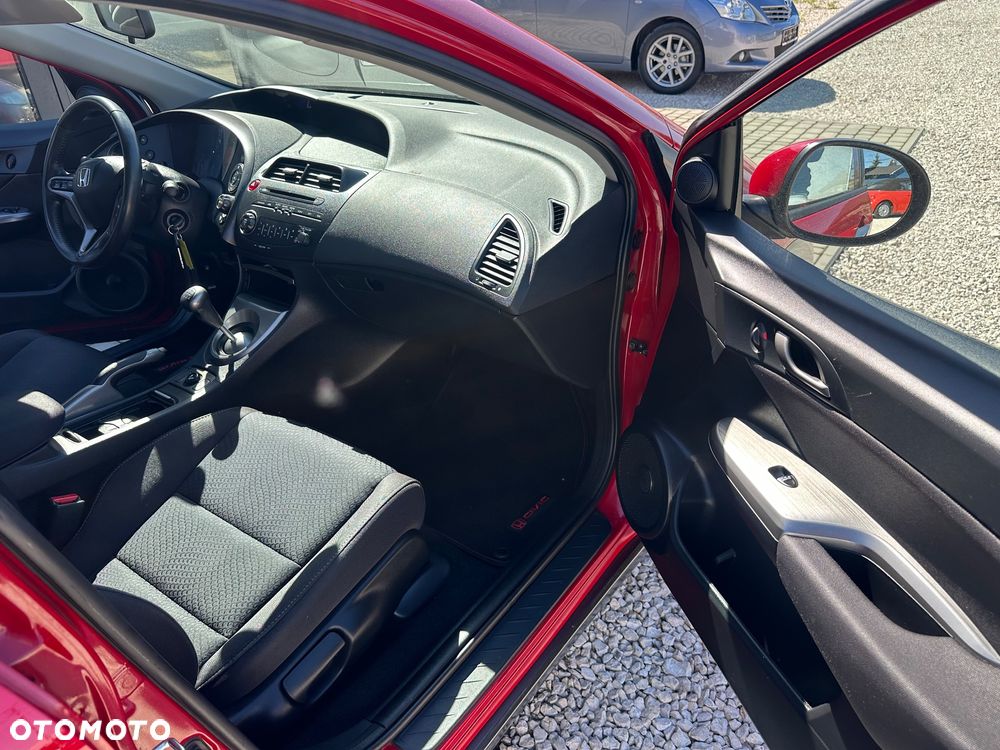 Honda Civic 1.8 GT Special Edition - 17