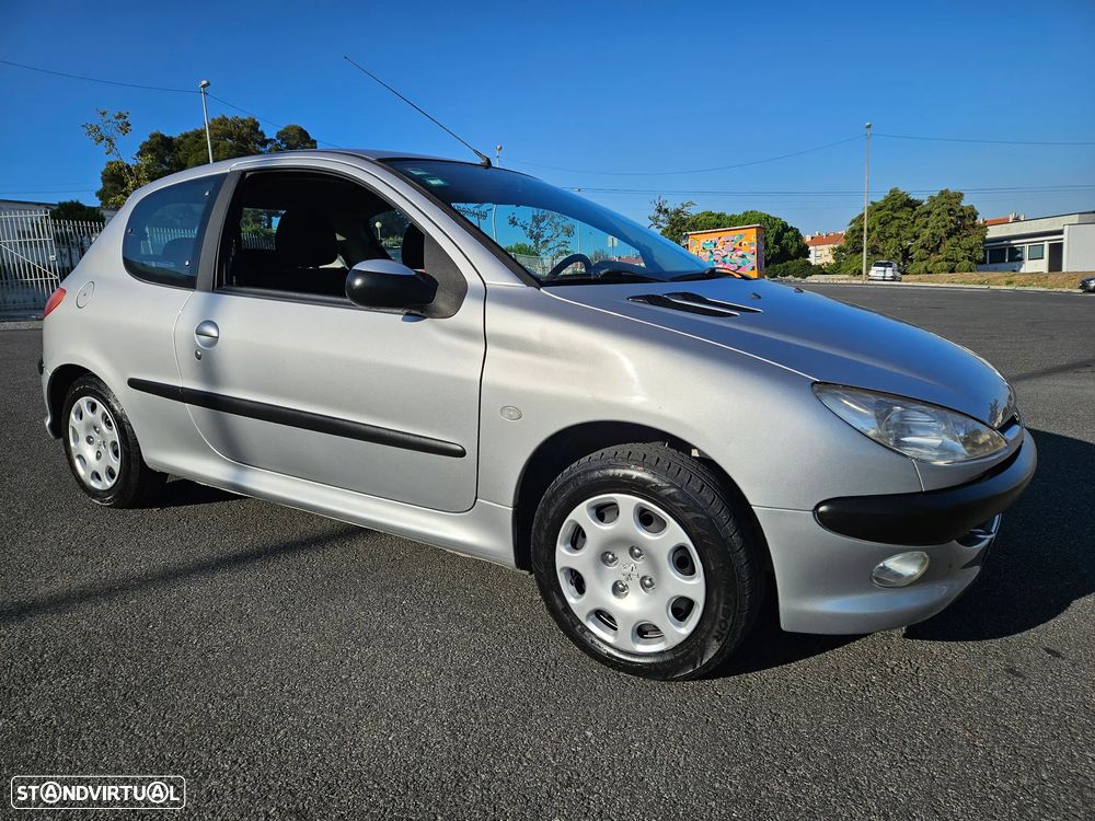 Peugeot 206 1.1 Color Line - 2