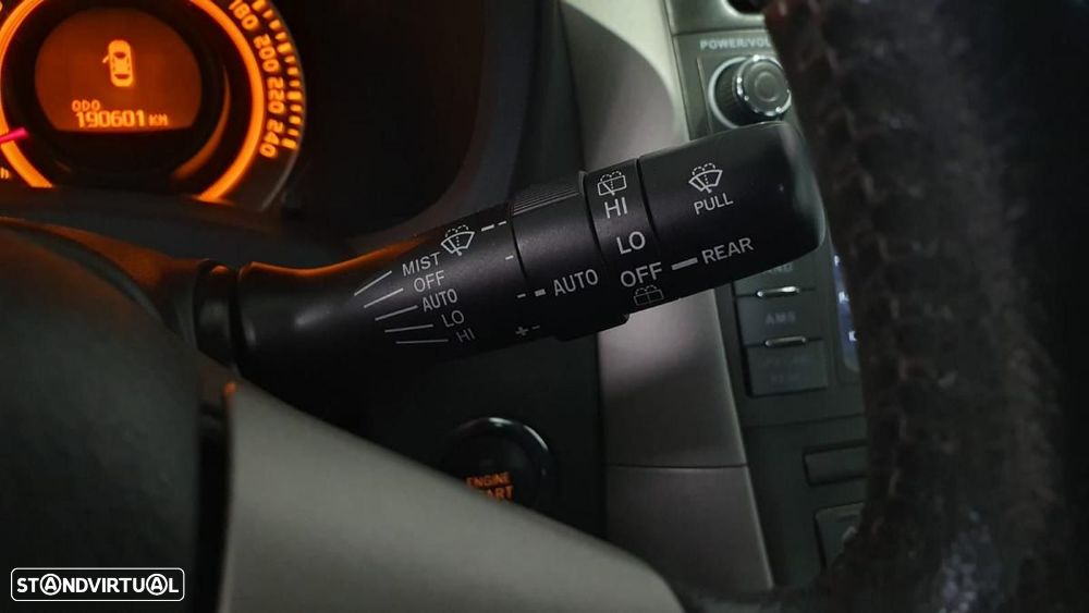 Toyota Auris 2.0 D-4D Exclusive - 18